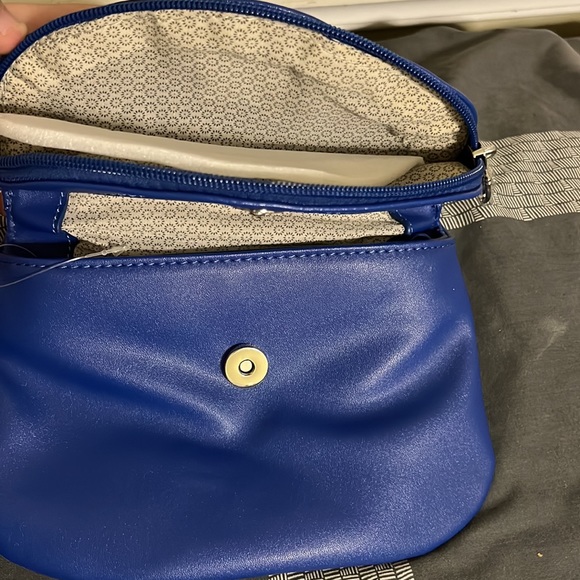 Catherine Malandrino BLUE purse/bag w detachable strap - Picture 6 of 8